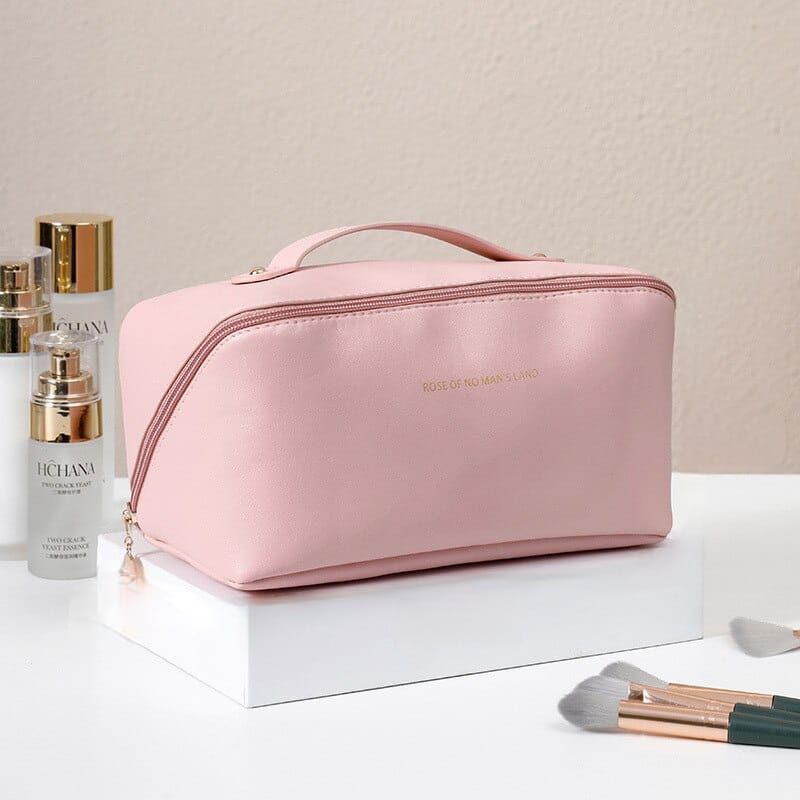 Essential MAKEUP BAG - (Buy 1 Get 1 Free) 😍.f