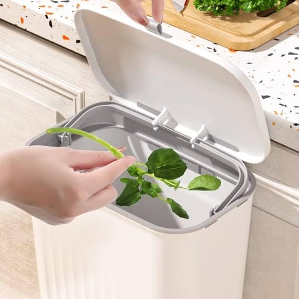 Multipurpose Hanging Garbage Bin – Kitchen Cabinet Door Trash Can with Lid (7L): f