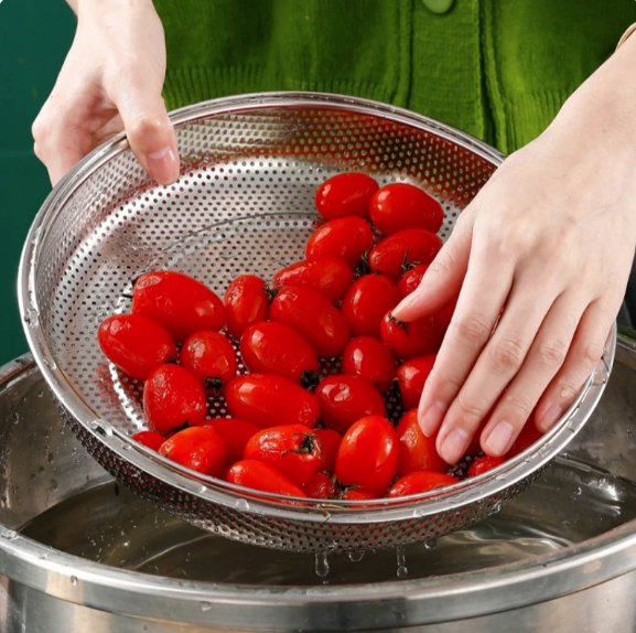 Multi-Purpose Stainless Steel Steaming & Draining Mesh Basket: f